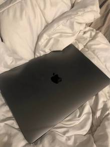 Macbook Pro 2017 13inch 16GB RAM 1TB