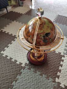 Unique Art Gemstone World Globe Lamp.