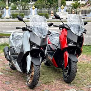 Yamaha XMAX