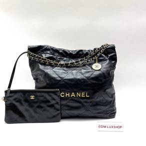 Preloved Chanel 22 Medium Black Handbag GHW