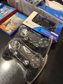PS4 500GB 3 Controller Jet Black