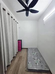Room in Kajang, SGR