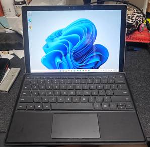 MICROSOFT SURFACE PRO 4 (i5/8GB/256GB SSD)