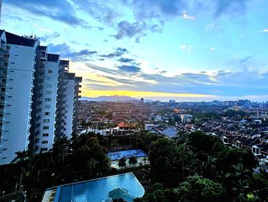 Condominium For Sale in De Summit