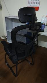 Computer chair 