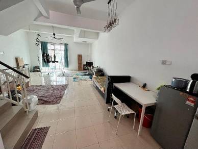 Room in Kulai, JHR