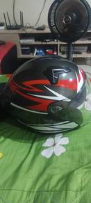Helmet Untuk dijual