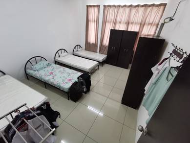 Room in Batu Kawan, PNG