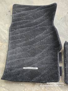 Lapik kaki line pertama vellfire anh20