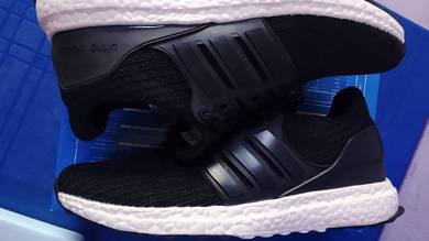kasut adidas 