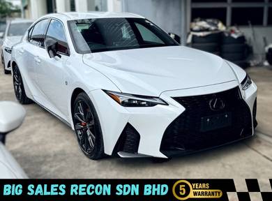 Lexus IS 300 F-SPORT in Puchong, SGR
