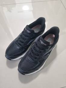 Skechers Shoes Good as New
