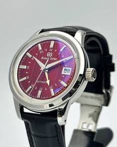 Custom Seiko Mod GS GMT Red Maple “Yuka Momiji"