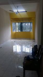 Apartment For Rent in Taman Sri Manja