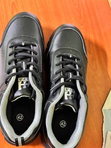 safety shoes