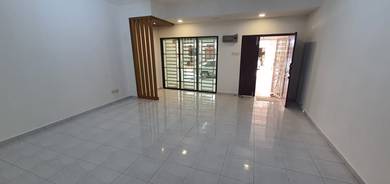 Townhouse For Sale in Teluk Kumbar,PNG