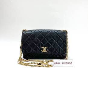 Preloved Chanel 22B Black Lambskin Flap Bag GHW