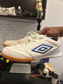 Umbro futsal shoe