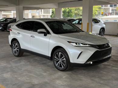 Toyota Harrier LUXURY in Desa Petaling, KUL