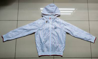 Puma zip up jacket (XS) Used