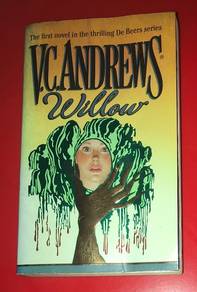 VC ANDREWS - WILLOW BOOK Buku
