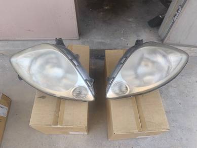 Lampu depan Viva 