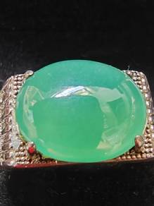 Giok Jadeite Jed Burma Hijau Buah Ais (Gred A)