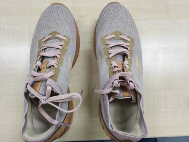 Brooks Women Running Shoe US10