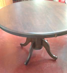 Solid wood round table 