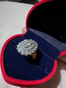 Cincin berlian swiss