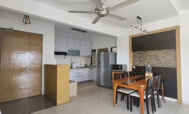 Condominium For Rent in Savanna Condominium