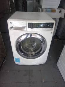 Electrolux front load hot washer mesin basuh 10k.g