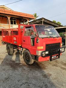 Lori daihatsu 1 tan 