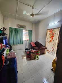 Semi-Detached House For Sale in Jelutong,PNG