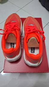New Balance Rebel V5