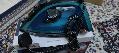 TEFAL steam iron
