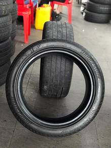 235/45/18 BridgeStone T001a
