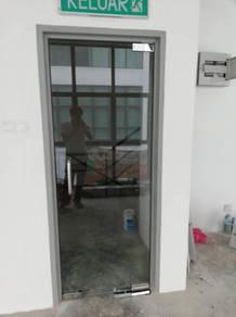 PINTU KACA KALIS PECAH l tebal 12mm