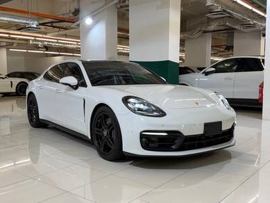 Porsche Panamera 4S in Petaling Jaya, SGR