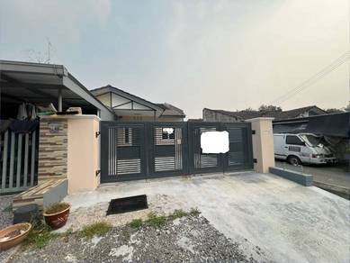 1-storey Terraced House For Sale in Bukit Beruntung,SGR