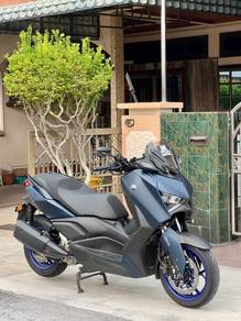 Yamaha XMAX