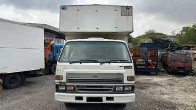 2011 DAIHATSU DELTA V116-HA (ubs) BOX BODY 17'F