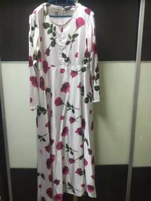 Floral dress size L