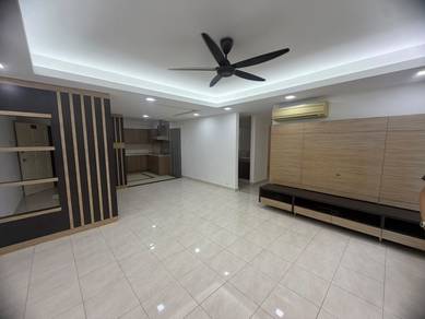 Condominium For Sale in Endah Regal