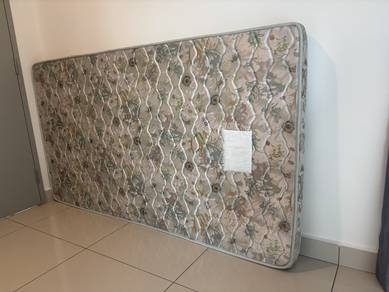 Seahorse branded Super Single Mattress