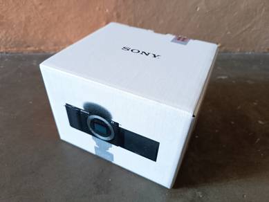 Sony Alpha ZV-E10 Camera with Lens Full Box