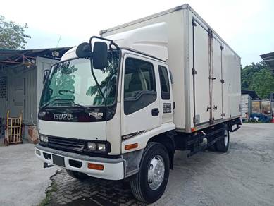 2014/15 Isuzu FSR33H Fiber Box 20'4" Sell As Cond