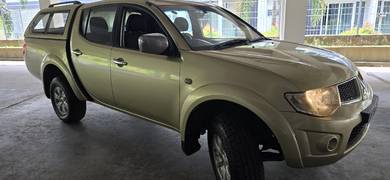 Mitsubishi Triton in Kuching, SWK