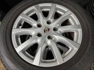 Original Porsche Cayenne 958 18inch Rim