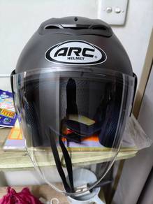 Helmet Arc Ritz